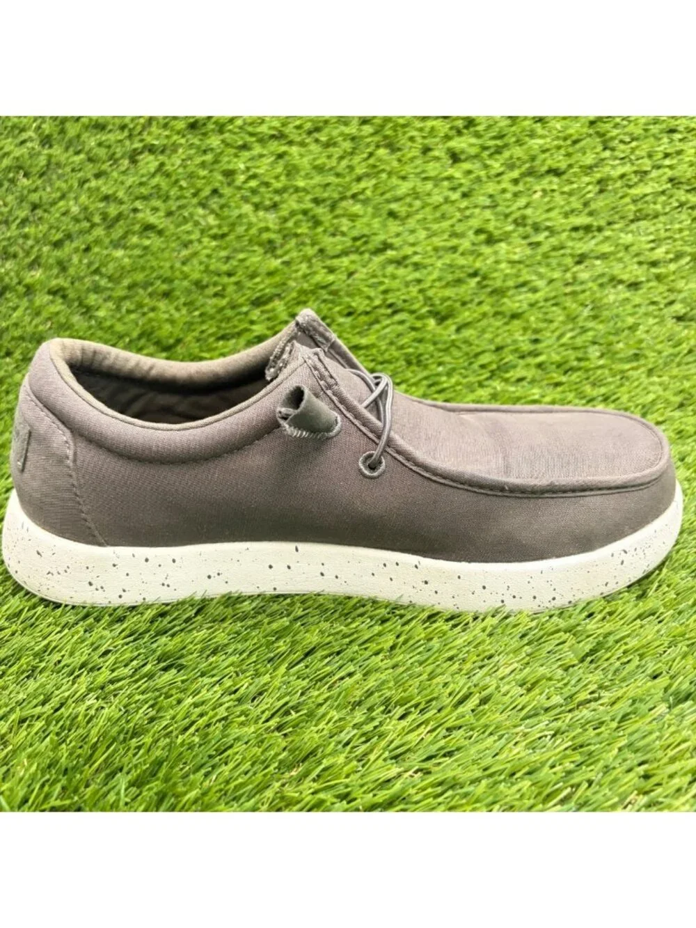 Volcom Chill Womens Size 10D Dark Gray White Composite Toe Safety Work Shoes